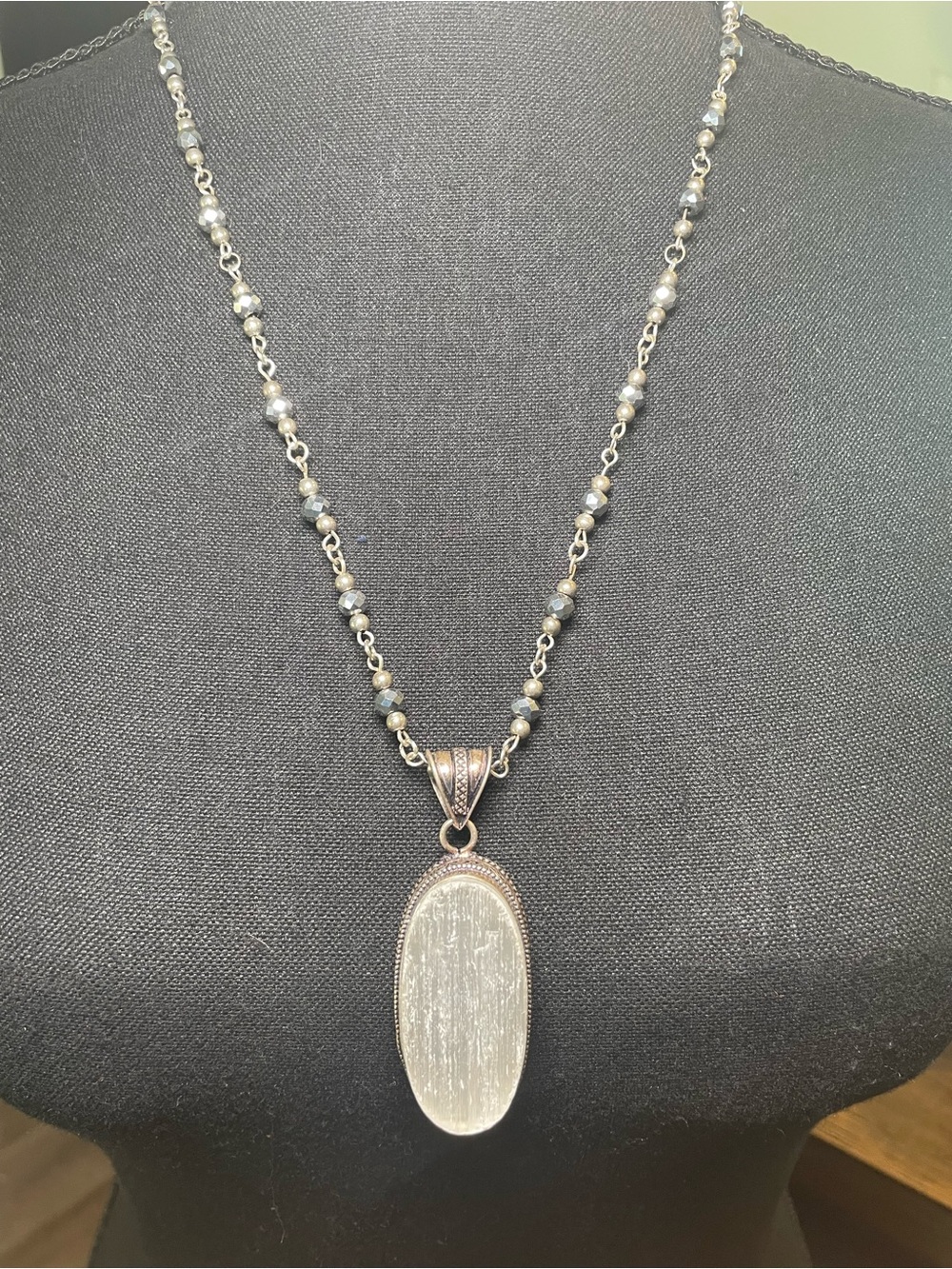 Gorgeous white crystal pendant with beaded chain